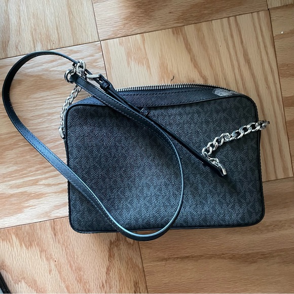 Michael Kors Black Everyday Purse - Picture 2 of 5